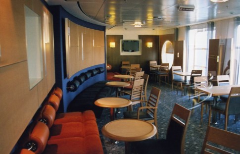 The Corporate Quarter as it was aboard the Maersk Dover in 2006.
