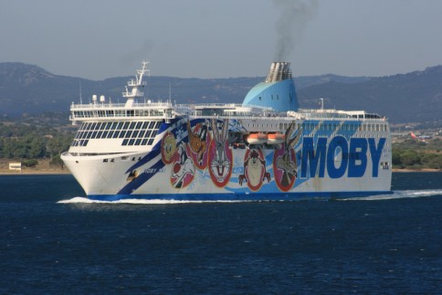 The Moby Aki leaving Olbia on a day sailing to Piombino.