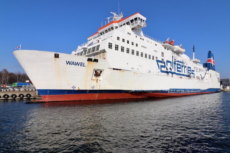 Polferries' Wawel (ex-Fantasia, P&OSL Canterbury) at Gdansk.