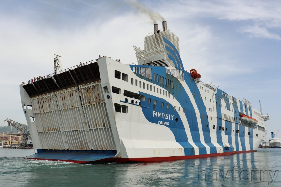 The Fantastic leaving Genoa for Barcelona and Tangier.