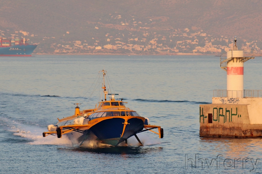 Flying Dolphin Venus I arriving at Piraeus from Aegina.