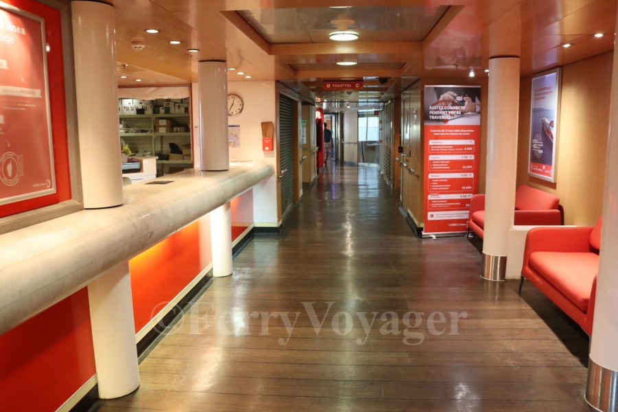 Continuing aft, the port side reception arcade remains little changed from new, although the original distinctive Superfast marble flooring has been replaced by laminate.