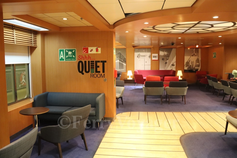 Aft of the cafeteria seating area is a smaller quiet lounge.